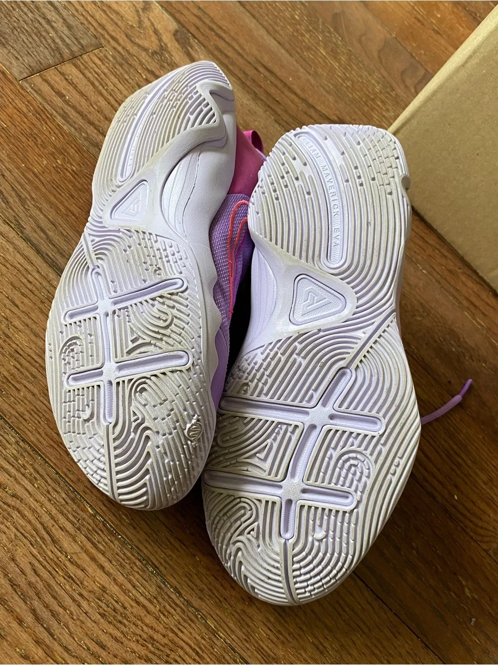 Nike Purple and Pink Athletic Sneakers - Picture 11 of 11